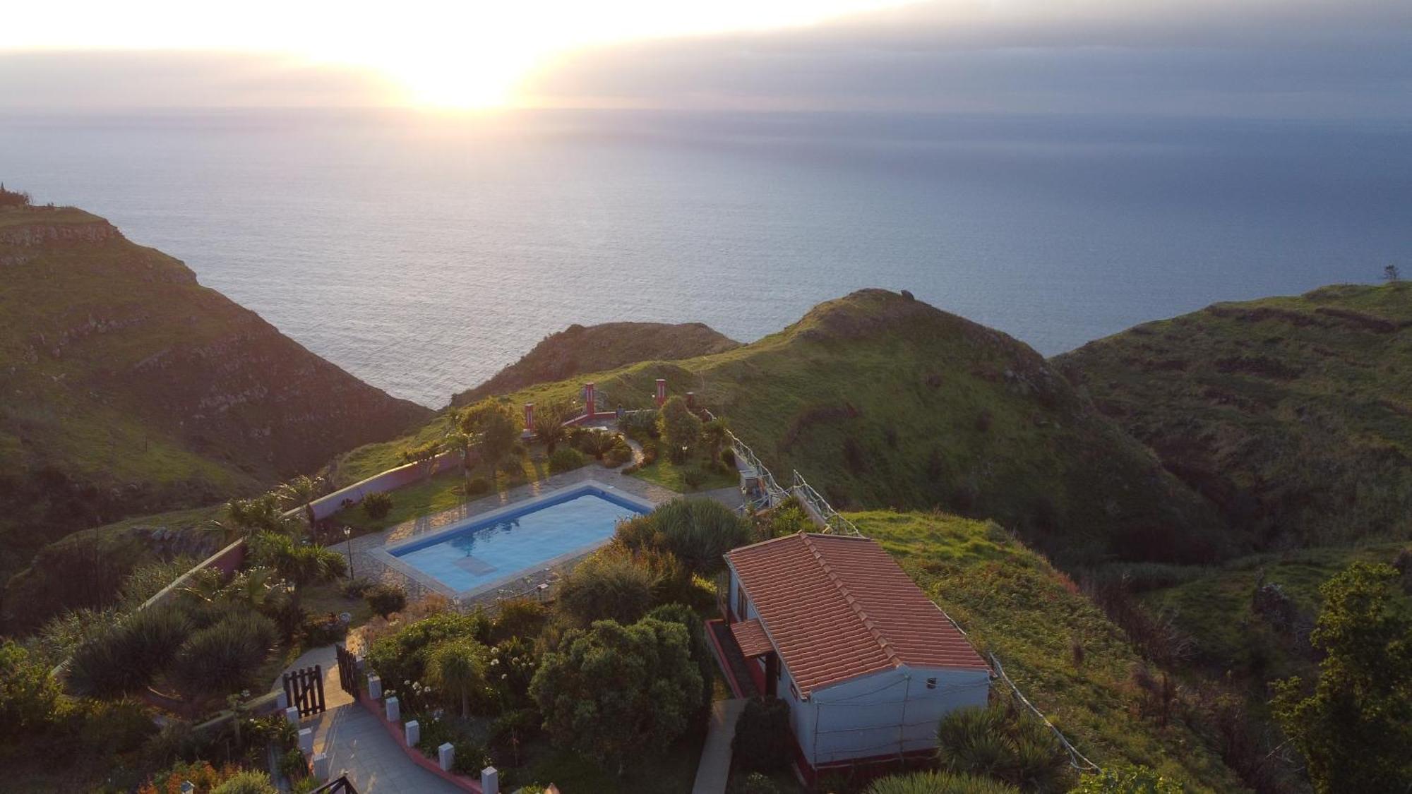 Ocean View Cottage Ponta do Pargo Exterior photo
